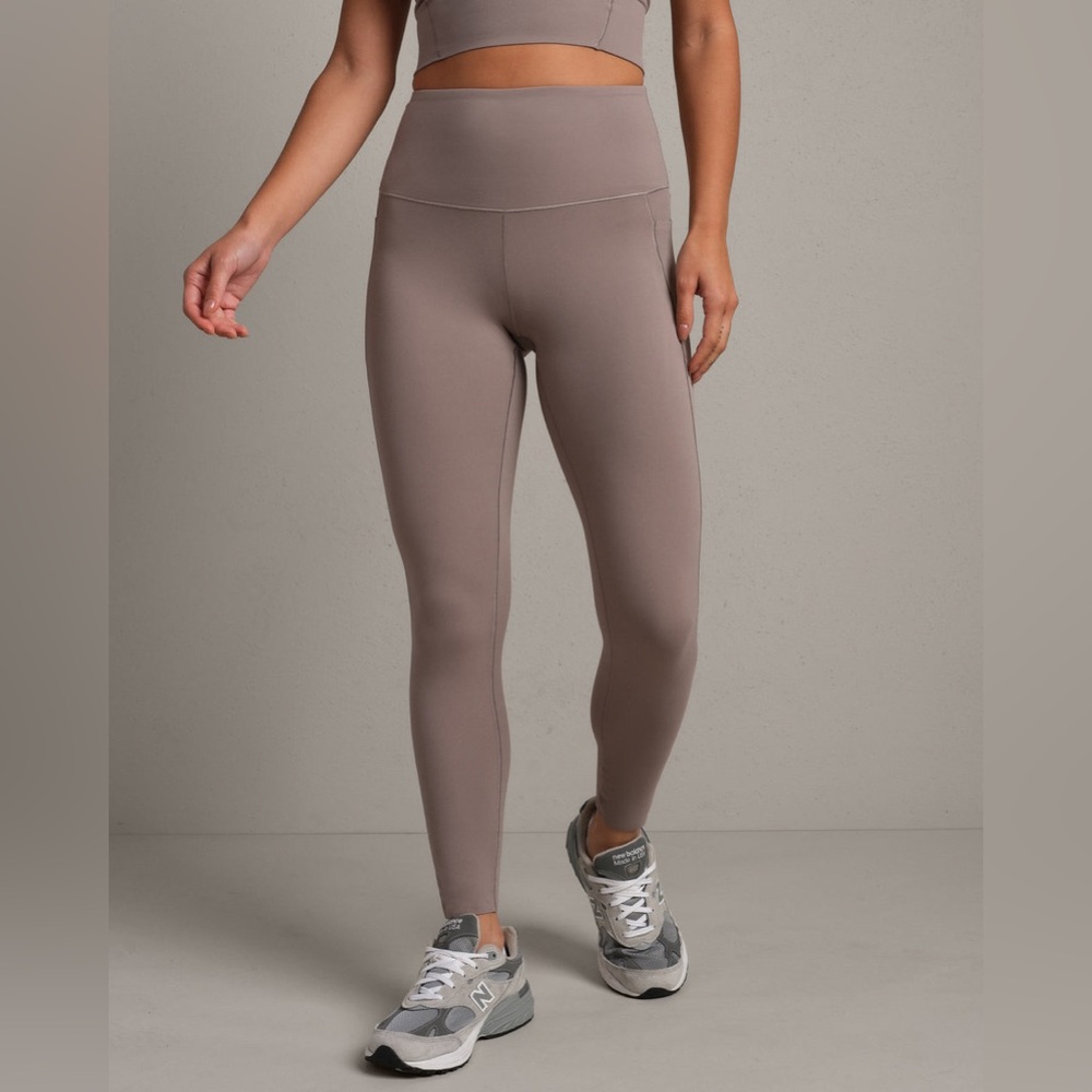 RHONE Revive™ 7/8 Legging on Smokey Taupe